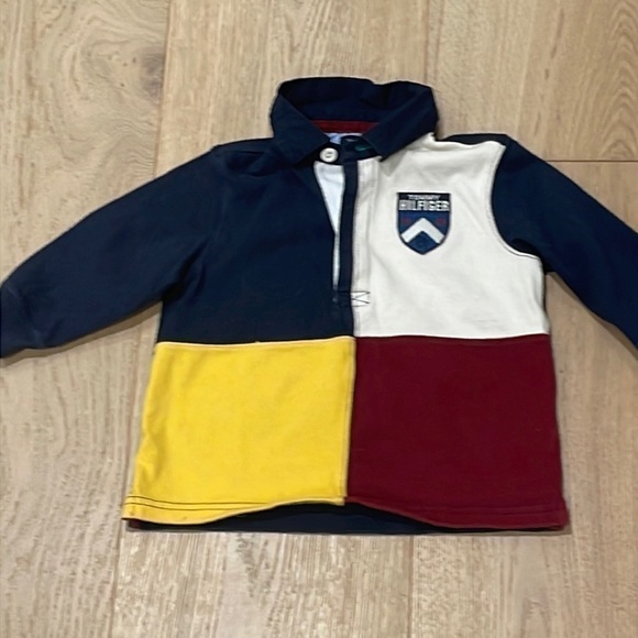 Tommy Hilfiger Boy’s Polo Color Block Long Sleeve Collared Size 12 Months - Picture 1 of 4